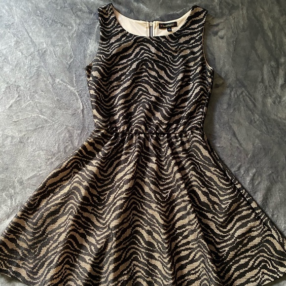 Tan and Black Patterned Dress! - Picture 1 of 4